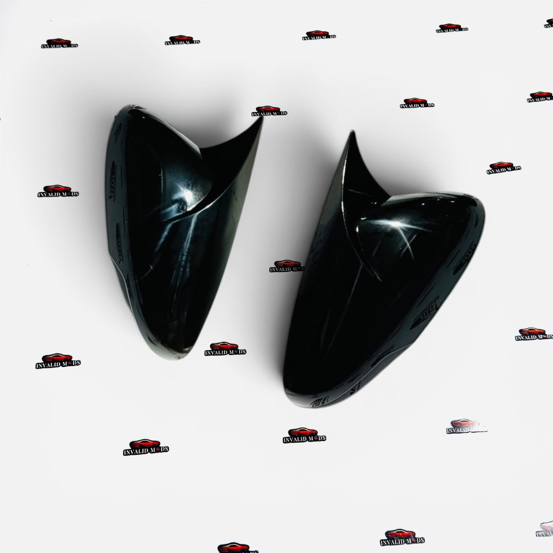 Mahindra XUV 3XO (2024–Present) Aftermarket Batman Style Mirror Covers | Glossy Black Finish