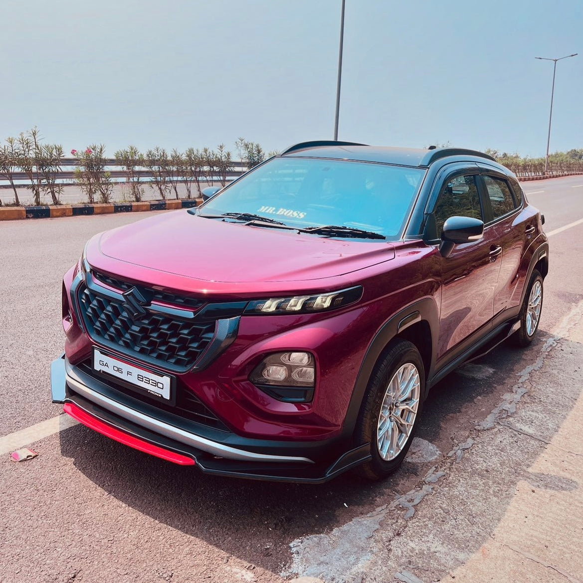 Universal 4 pc Redlip Splitter | Black & Red | ABS