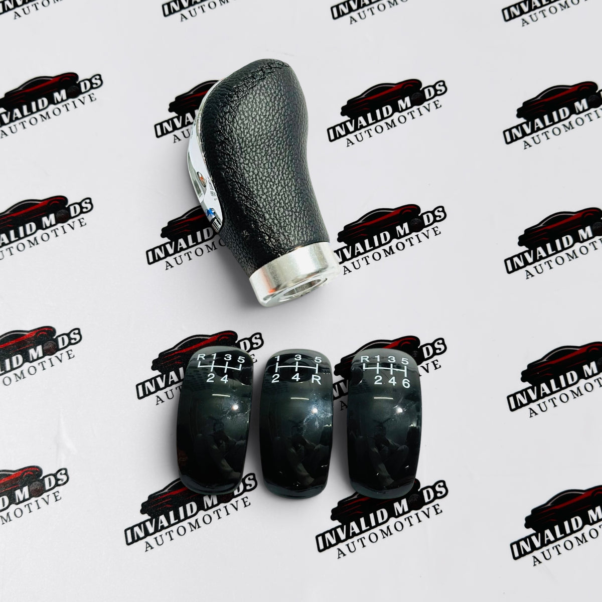 MOMO 5 & 6 Speed Gear Knob – Universal Leather Finish Manual Car Gear Shift Knob