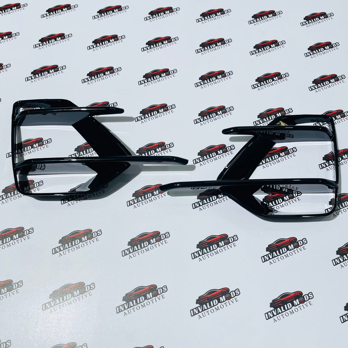 Volkswagen Virtus Fog Lamp Grille | Black & Carbon Fiber Front Bumper Upgrade
