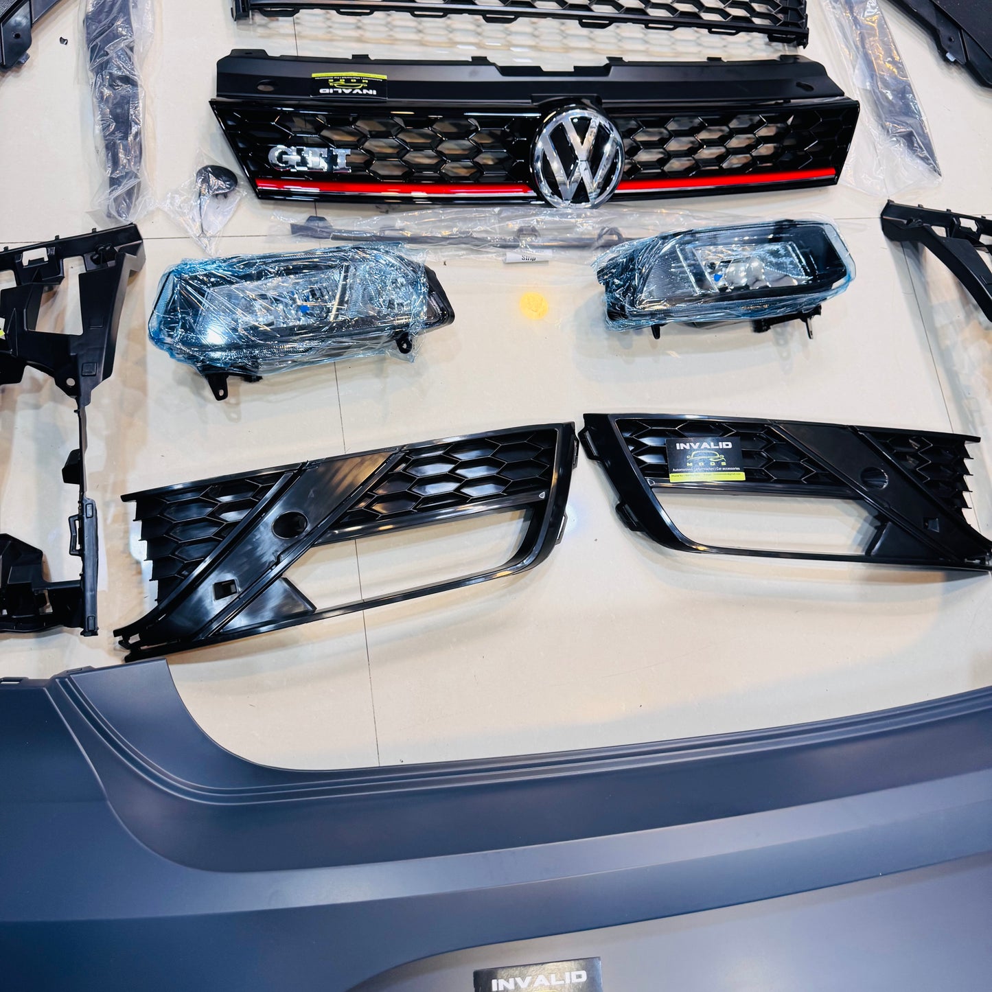 Aftermarket ABS Body Kit for VW Polo GTI (2010–2020) – Includes Side Skirts, Unpainted