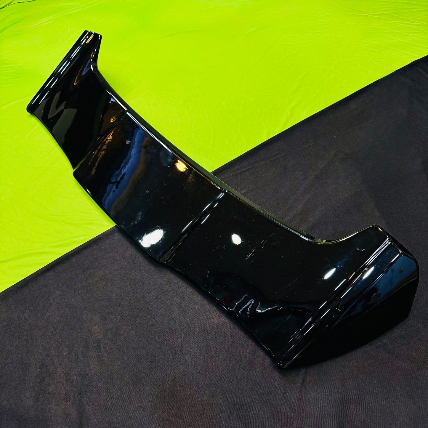 Polo Batman Spoiler | ABS Quality
