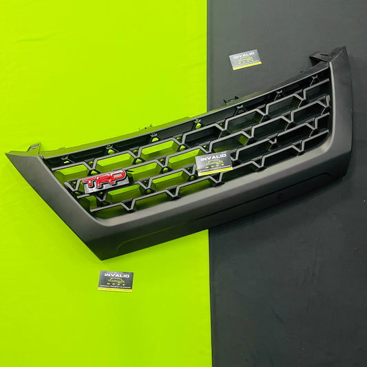 Fortuner 16 Grill