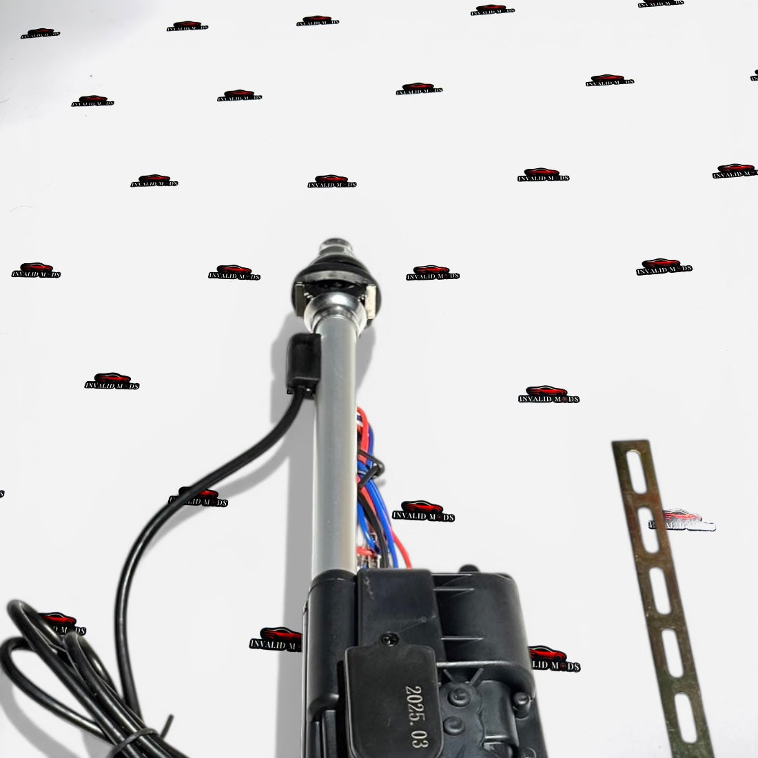Automatic Motorized Car Antenna | Universal Retractable Radio Aerial for Cars & SUVs