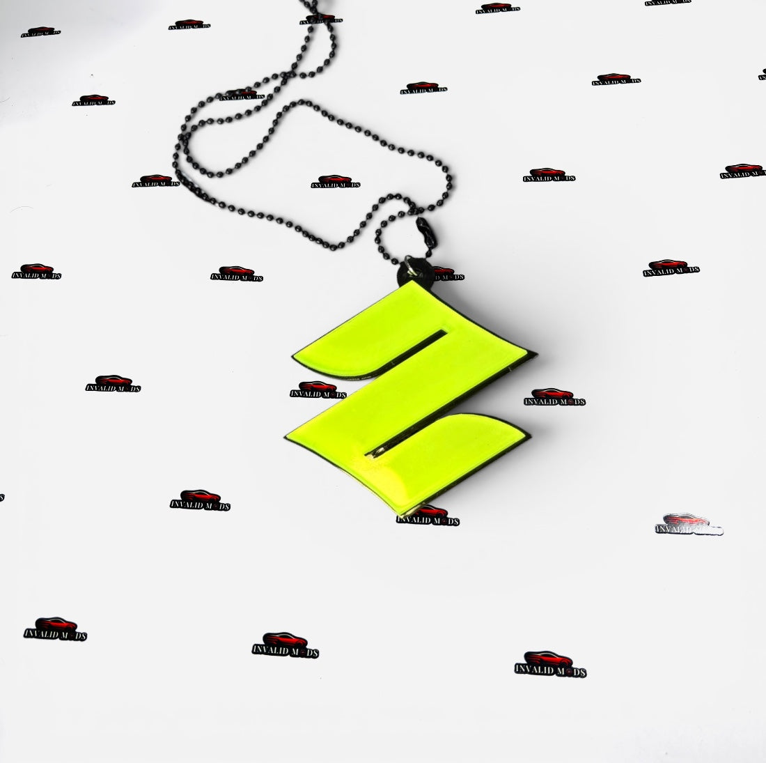 "Fluorescent Green Car Mirror Hanging – Stylish Interior Car Accessory for Modern Vehicles"