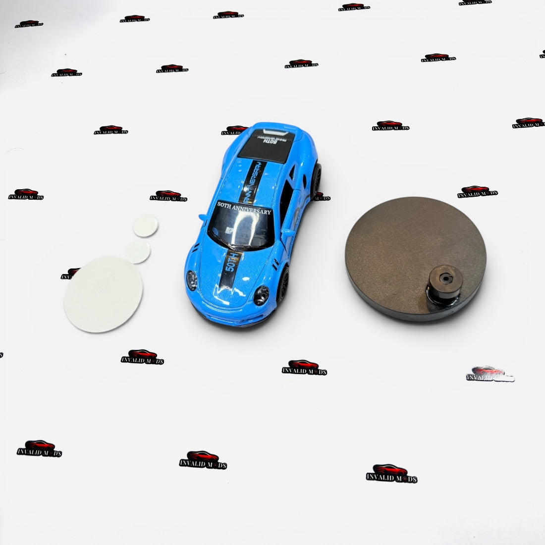 Dashboard Drifting Car – Die-Cast Car with Rotating Base for Car Enthusiasts