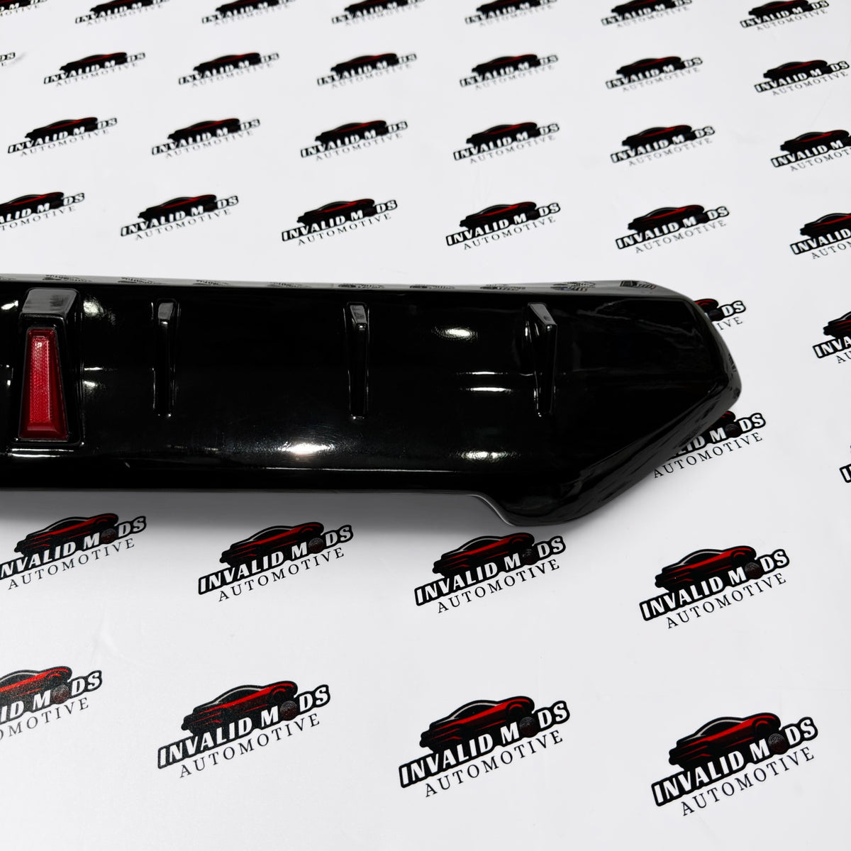 Suzuki Grand Vitara / Toyota Hyryder Rear Bumper Diffuser with F1 Style LED Light | 6 Fin Sporty Rear Diffuser