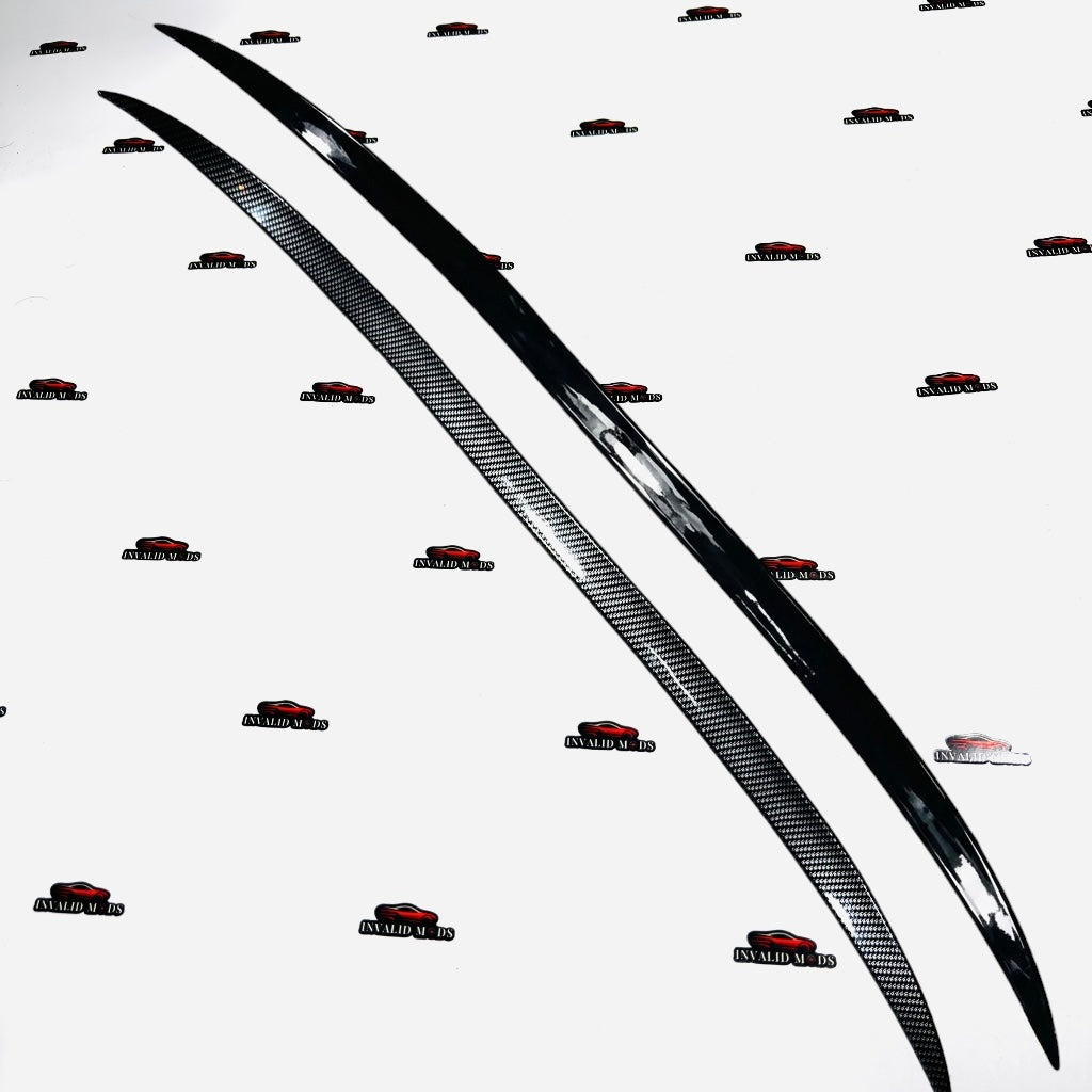 Universal Rear Spoiler Lip 1.38m | Black & Carbon Fiber Look Boot Lip