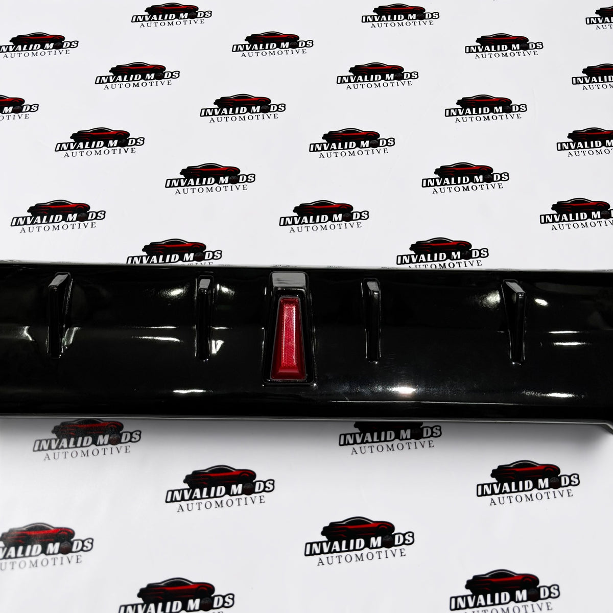 Suzuki Grand Vitara / Toyota Hyryder Rear Bumper Diffuser with F1 Style LED Light | 6 Fin Sporty Rear Diffuser