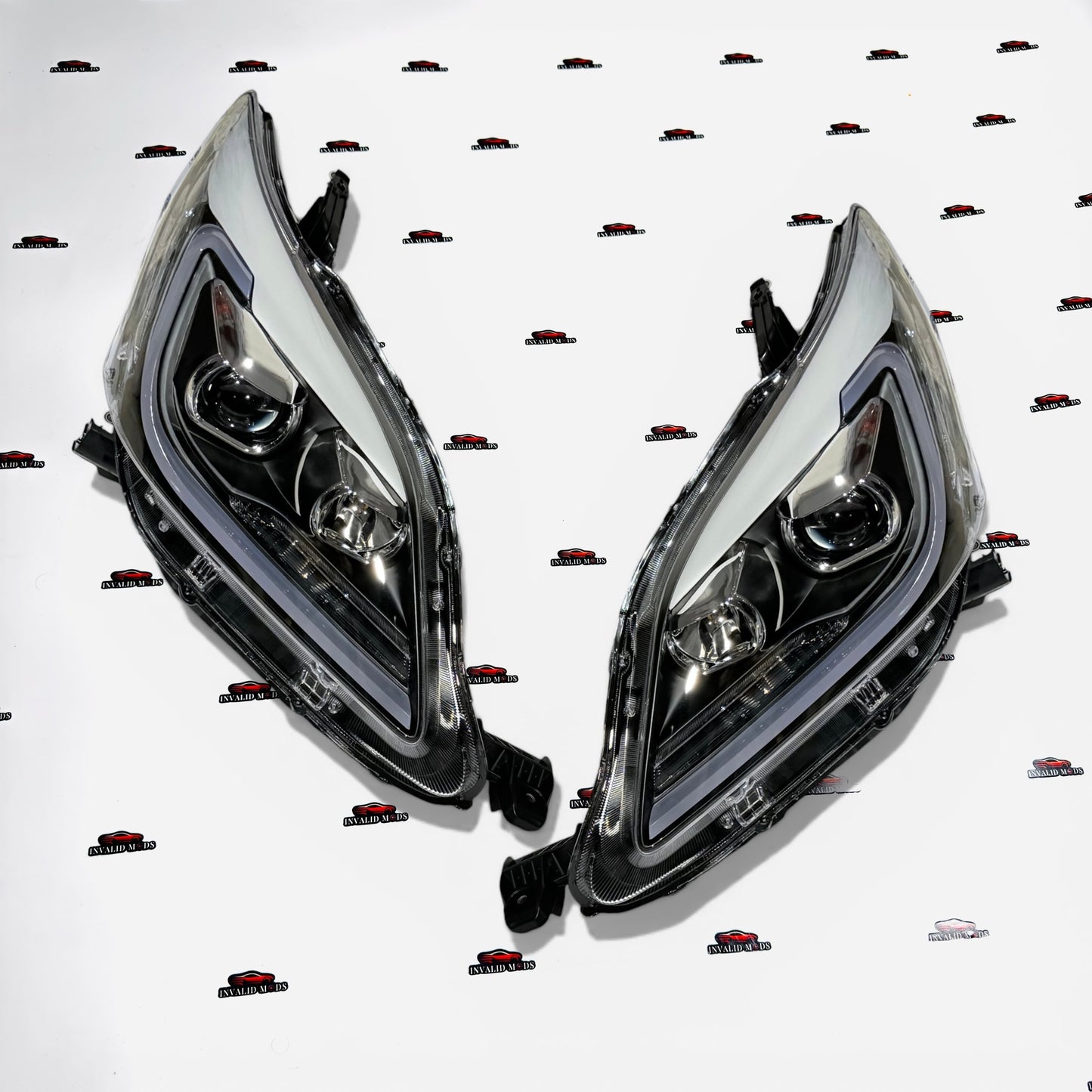 Toyota Innova 2012–2015 Projector Headlights with LED DRL | Aftermarket Headlamp Upgrade