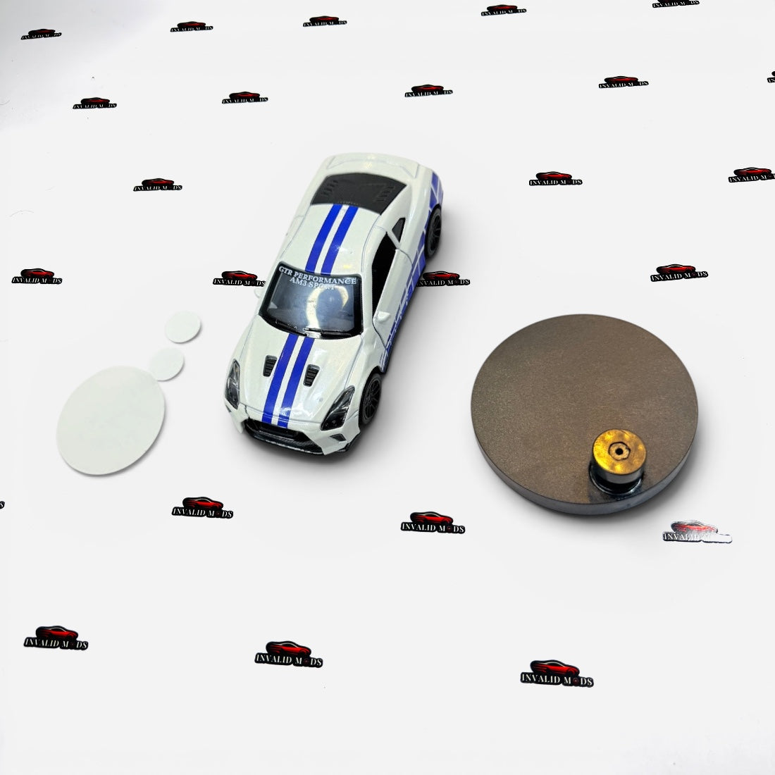Dashboard Drifting Car – Die-Cast Car with Rotating Base for Car Enthusiasts