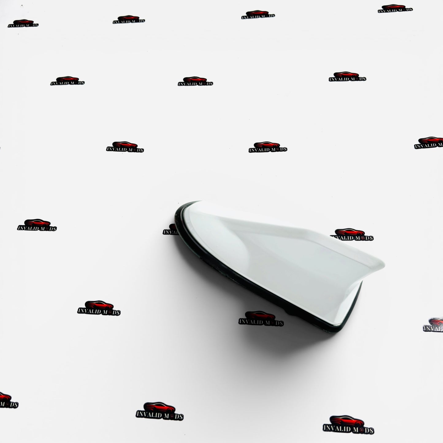 Glossy Black Shark Fin Antenna – Aftermarket Roof Mount Upgrade