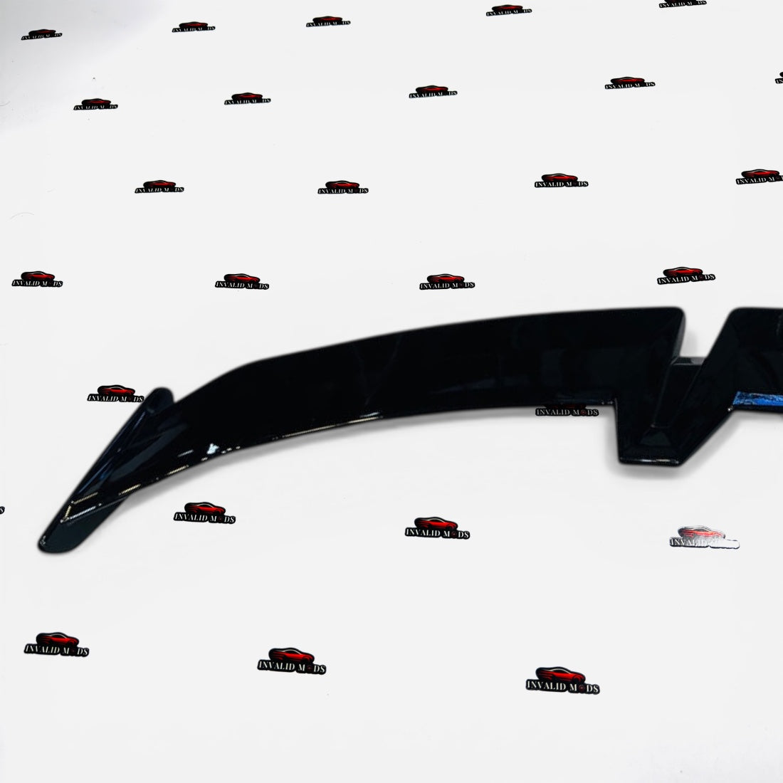 V Cut Style Universal Sedan Spoiler – Universal Fit Sporty Rear Wing