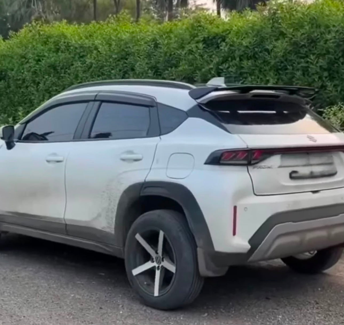 Universal Hatchback Spoiler & SUV Spoiler | Sporty Boot Lip Wing